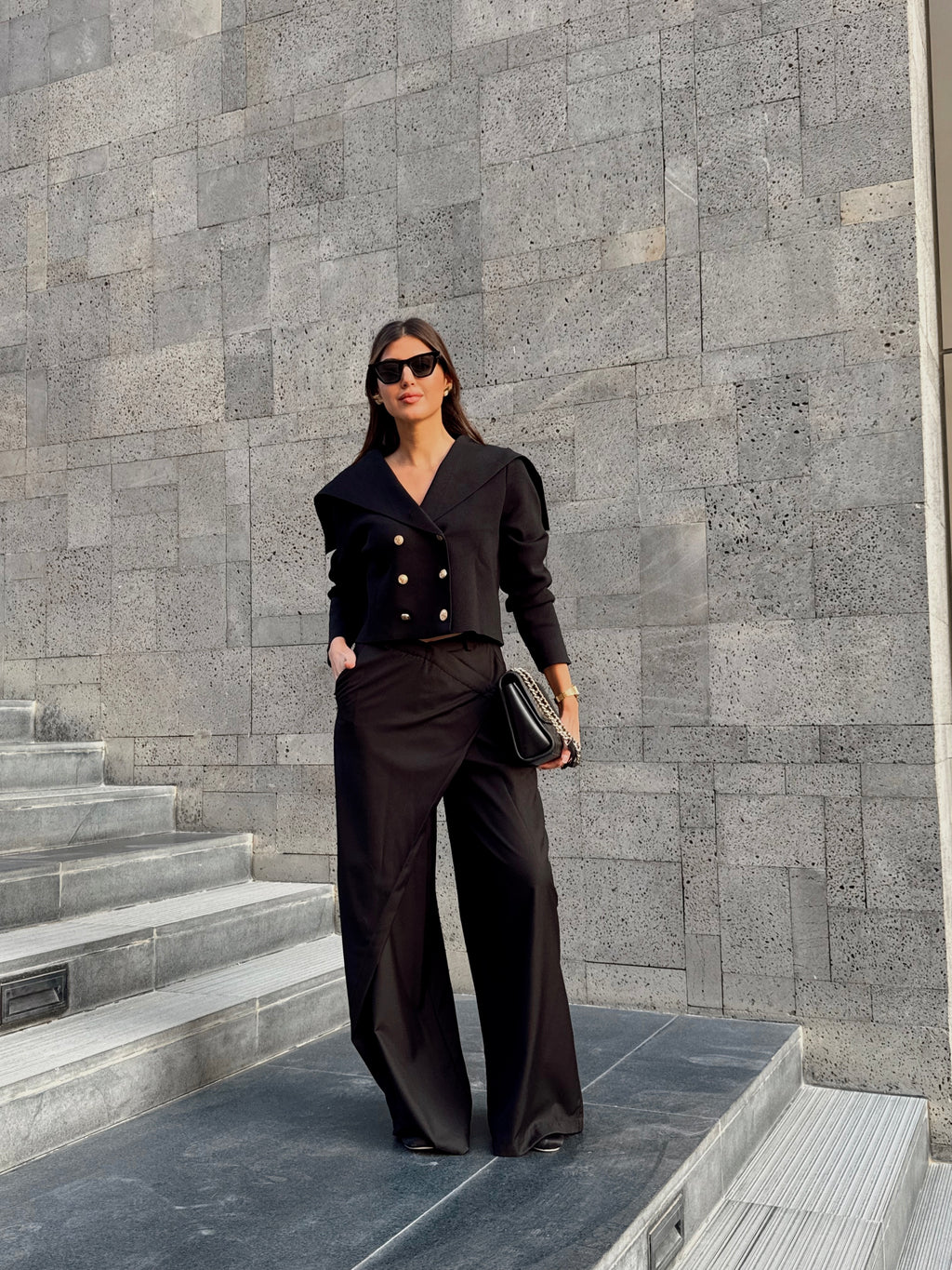 Linea Pants in Black